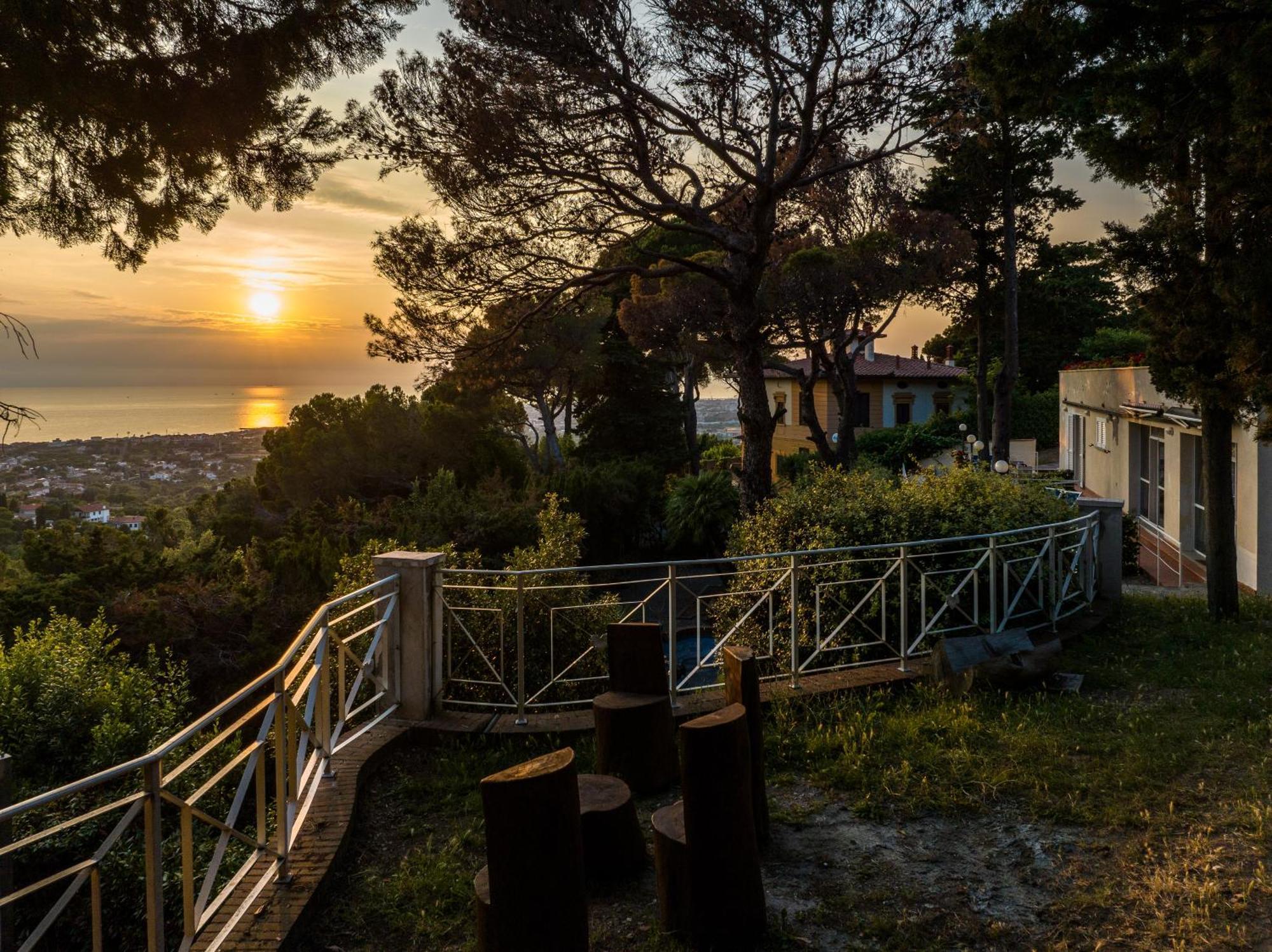 Appartamento Montenero Vista Mare Livorno Bagian luar foto